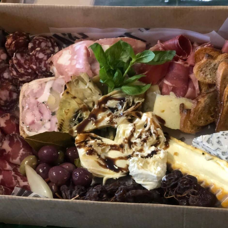 Zsa'z picnic boxes Premium Antipasto and Cheese Box